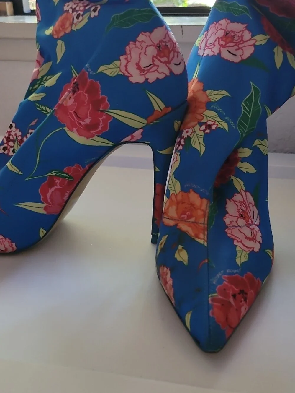 Aldo bold floral